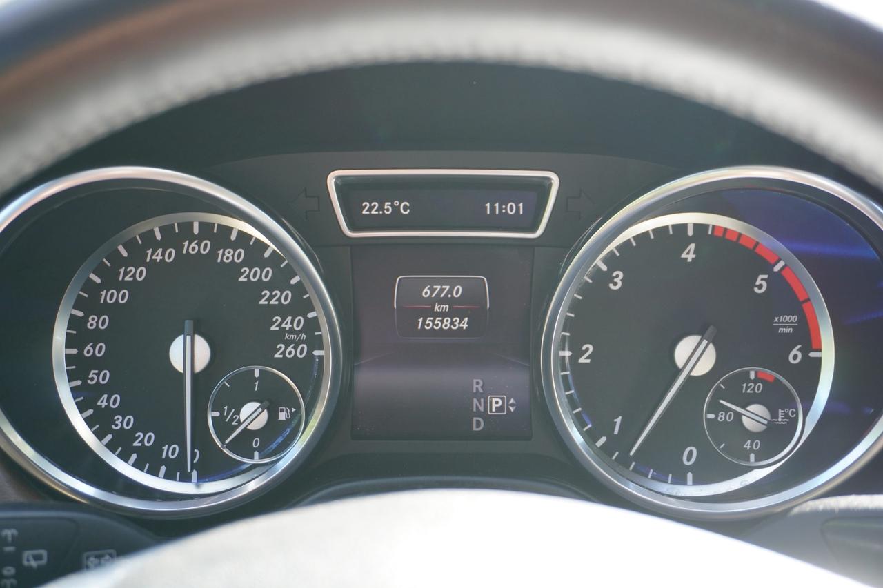 2015 Mercedes-Benz ML-Class ONE OWNER / NO ACCIDENTS / BLUETEC DIESEL / AWD / BUILT TO LAST! Photo
