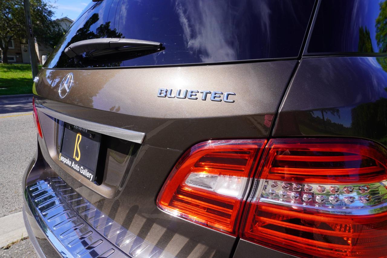 2015 Mercedes-Benz ML-Class ONE OWNER / NO ACCIDENTS / BLUETEC DIESEL / AWD / BUILT TO LAST! Photo
