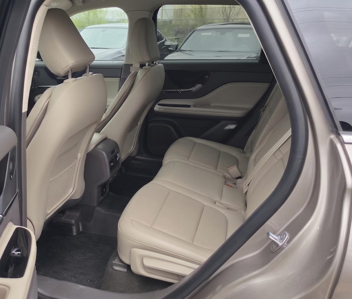 2021 Lincoln Corsair RESERVE / NO ACCIDENTS / LEATHER / PANO ROOF / NAV Photo