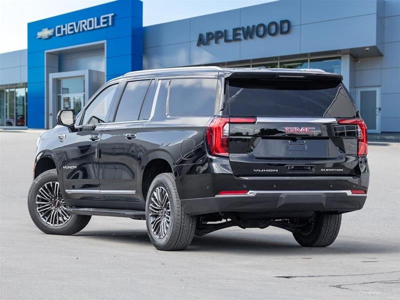 2026 GMC Yukon XL Elevation Photo4
