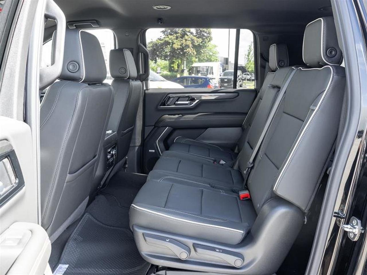 2026 GMC Yukon XL Elevation Photo