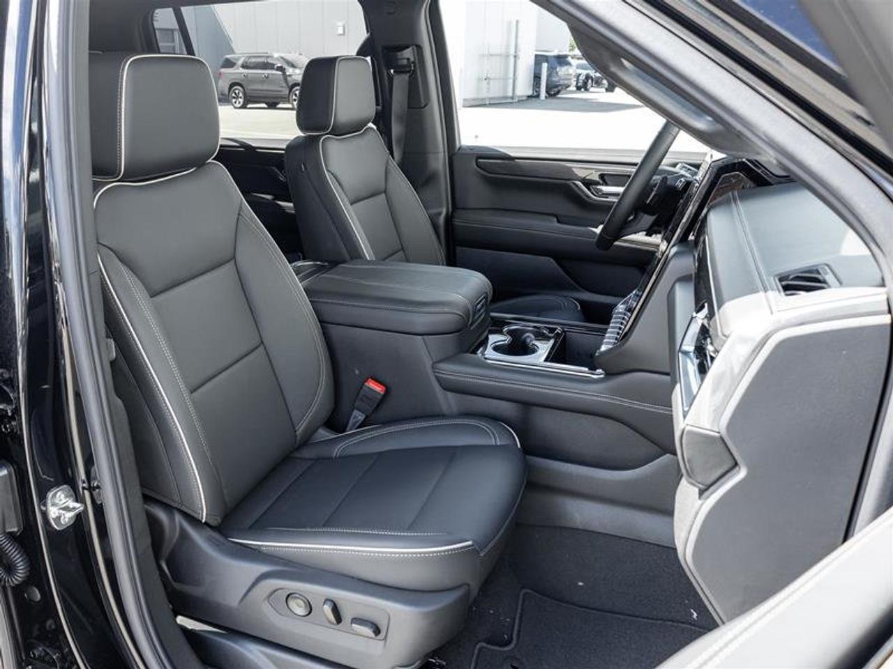 2026 GMC Yukon XL Elevation Photo