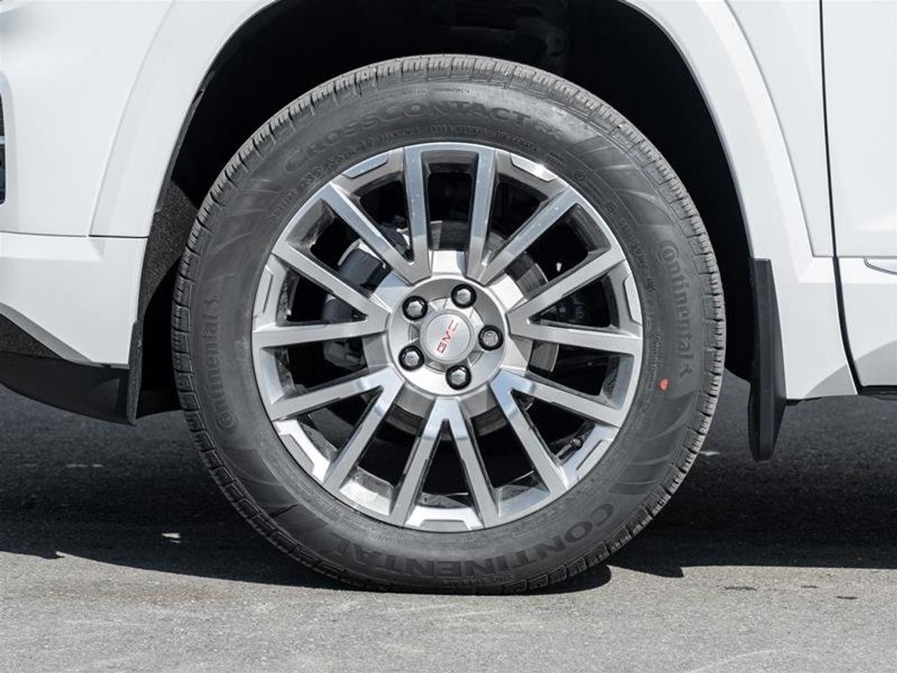 2026 GMC Terrain Denali Photo3