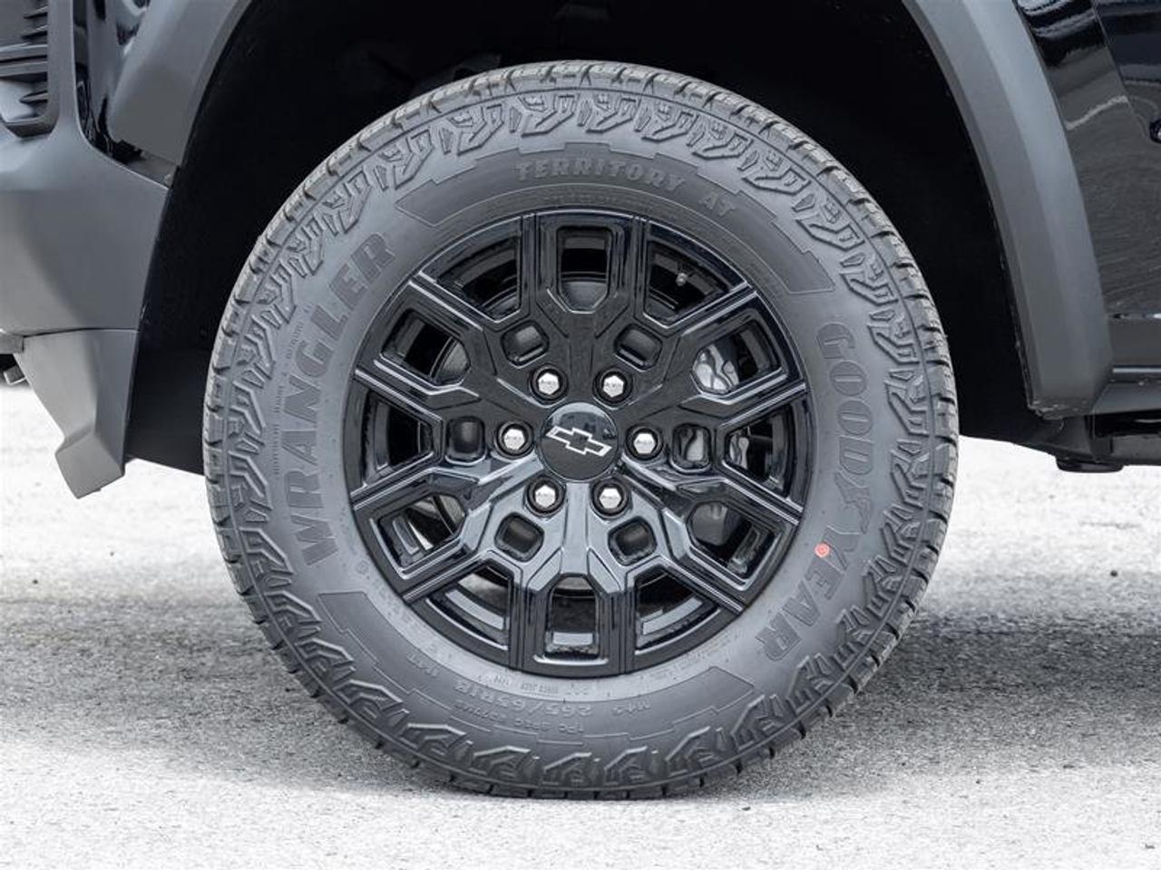 2026 Chevrolet Colorado Trail Boss Photo3