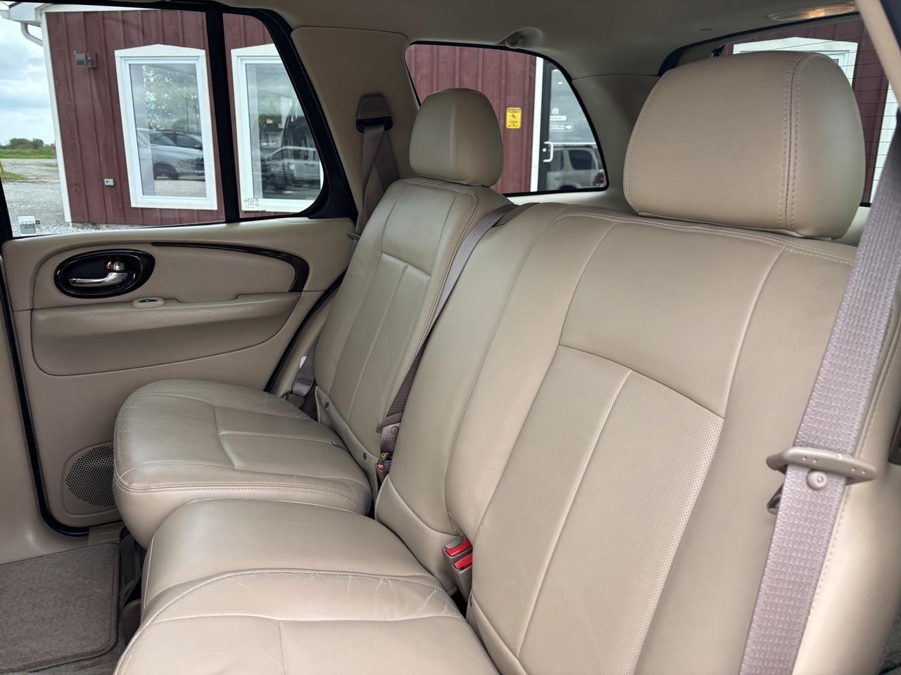 2004 Buick Rainier CXL Plus 2WD ~FLORIDA CAR!~ Photo