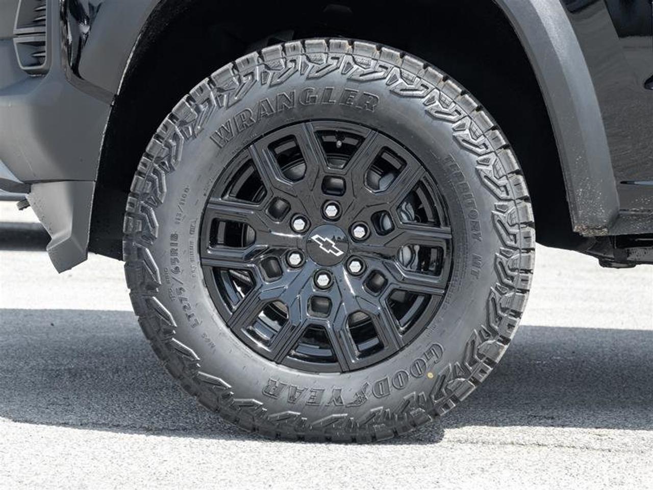 2026 Chevrolet Colorado Trail Boss Photo3