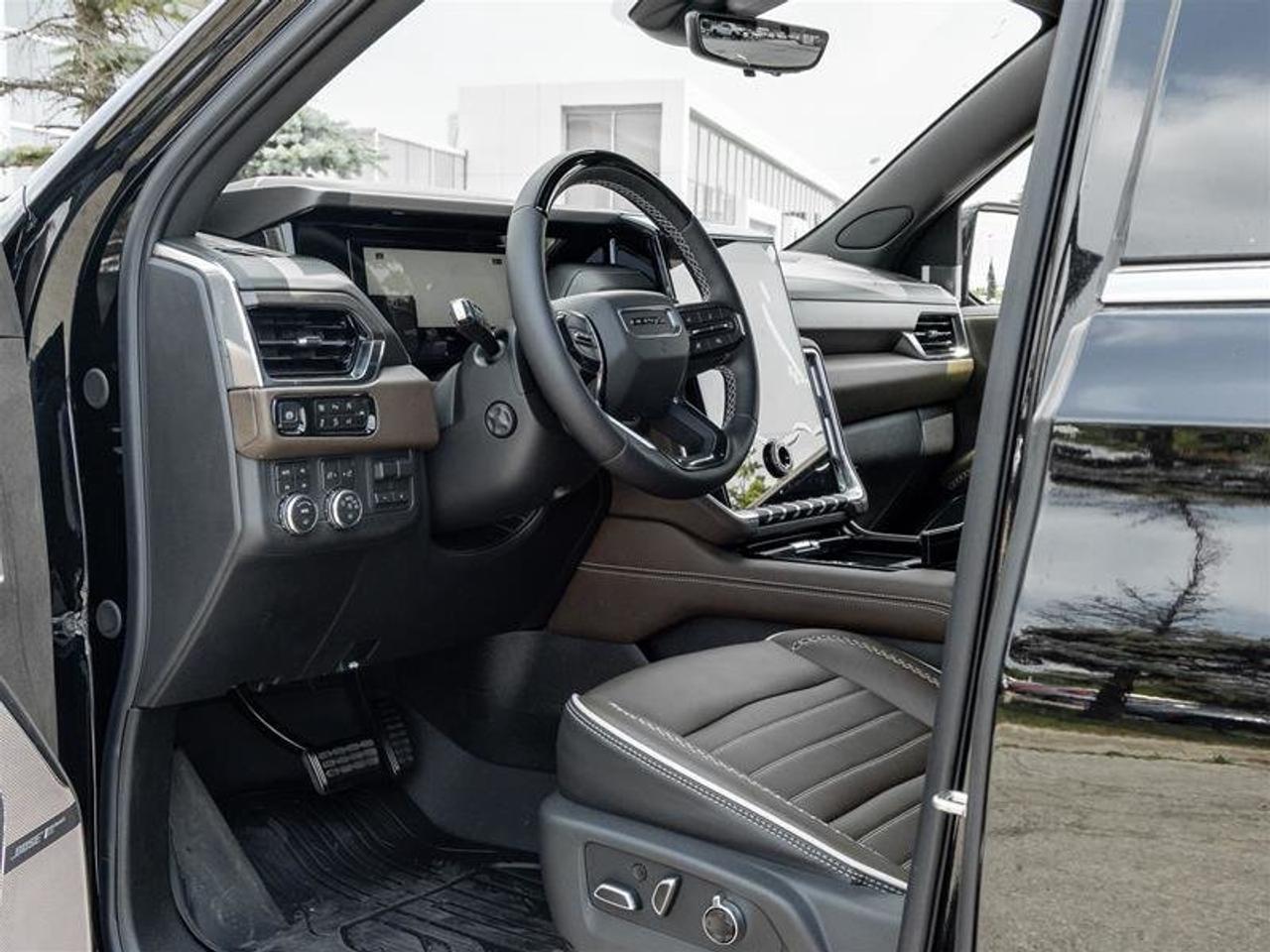 2026 GMC Yukon Denali Ultimate Photo