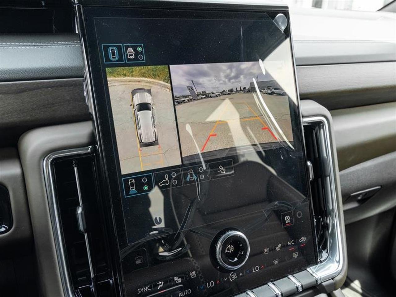2026 GMC Yukon Denali Ultimate Photo