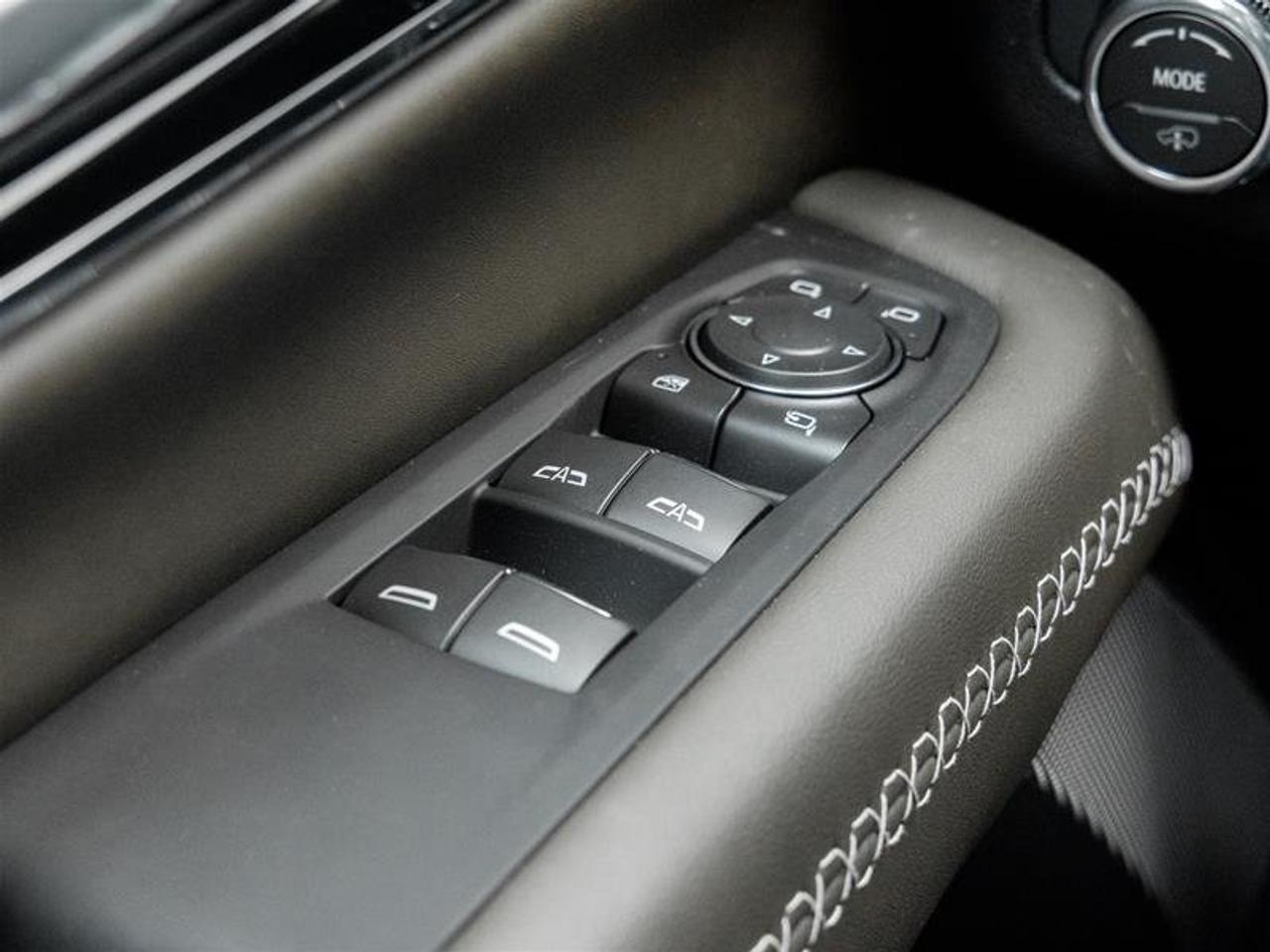 2026 GMC Yukon Denali Ultimate Photo