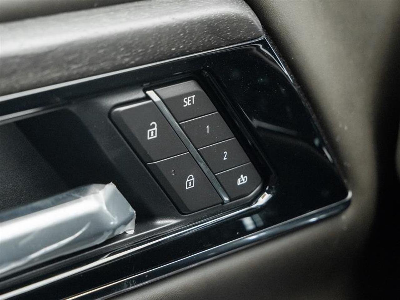 2026 GMC Yukon Denali Ultimate Photo