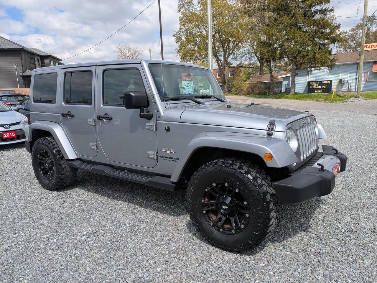 2016 Jeep Wrangler 4WD 4DR SAHARA Photo