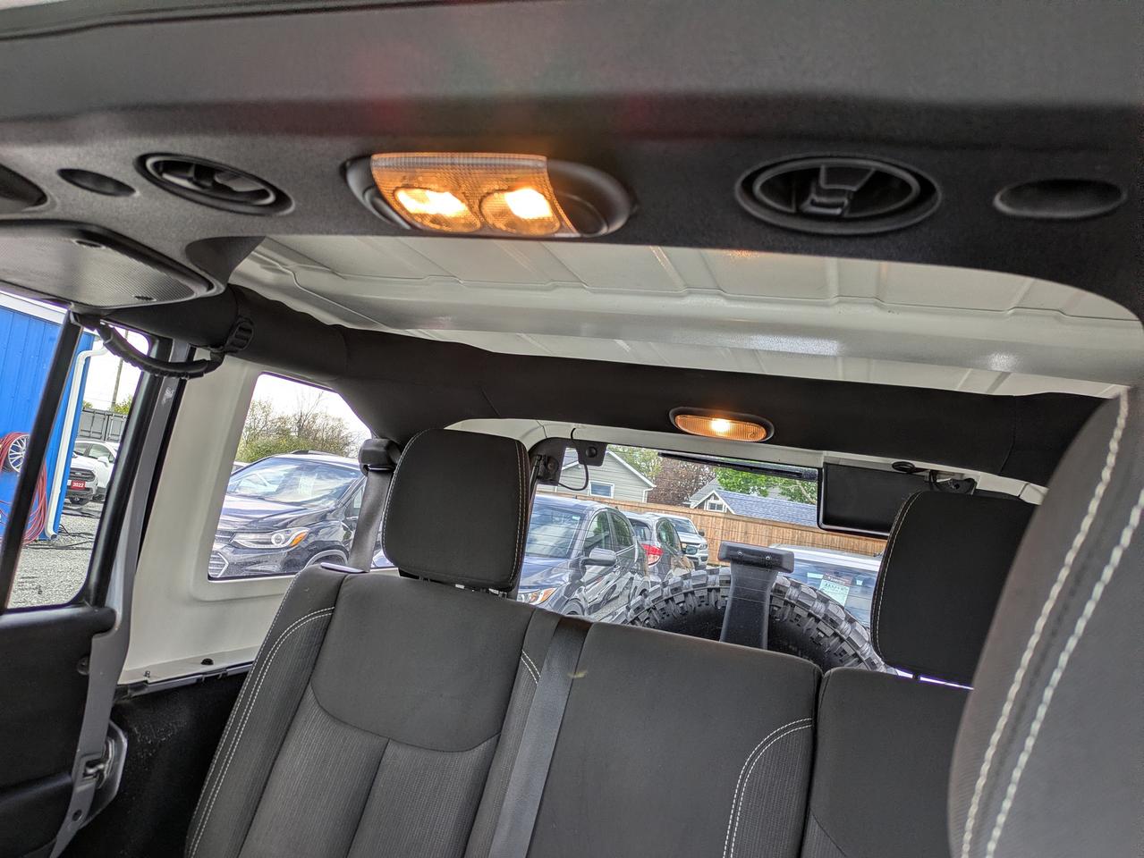 2016 Jeep Wrangler 4WD 4DR SAHARA Photo