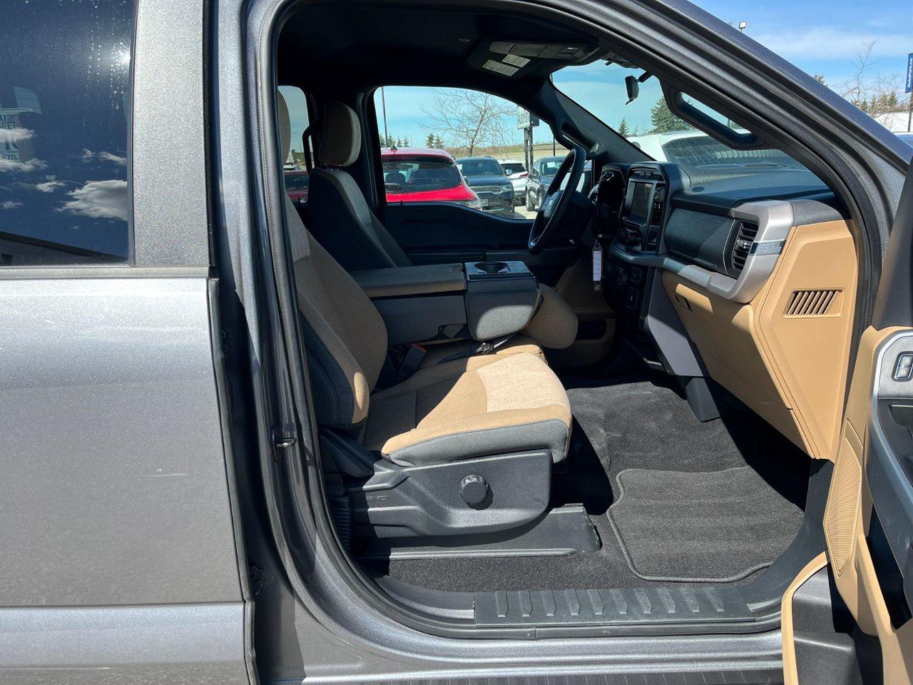 2023 Ford F-150 XLT 4WD SuperCrew 5.5' Box Photo