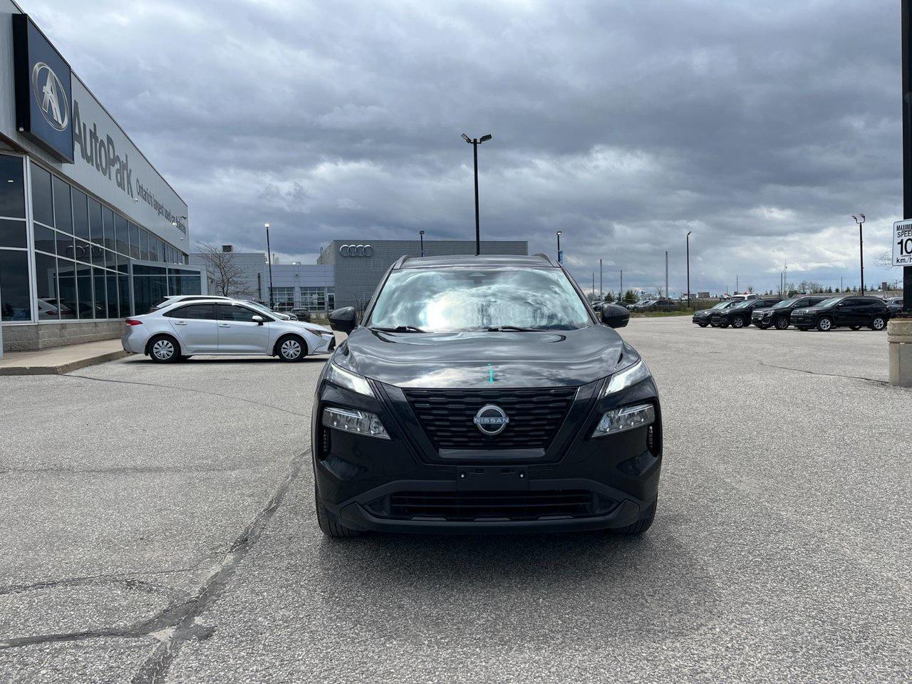 2023 Nissan Rogue AWD SV Midnight Edition Photo