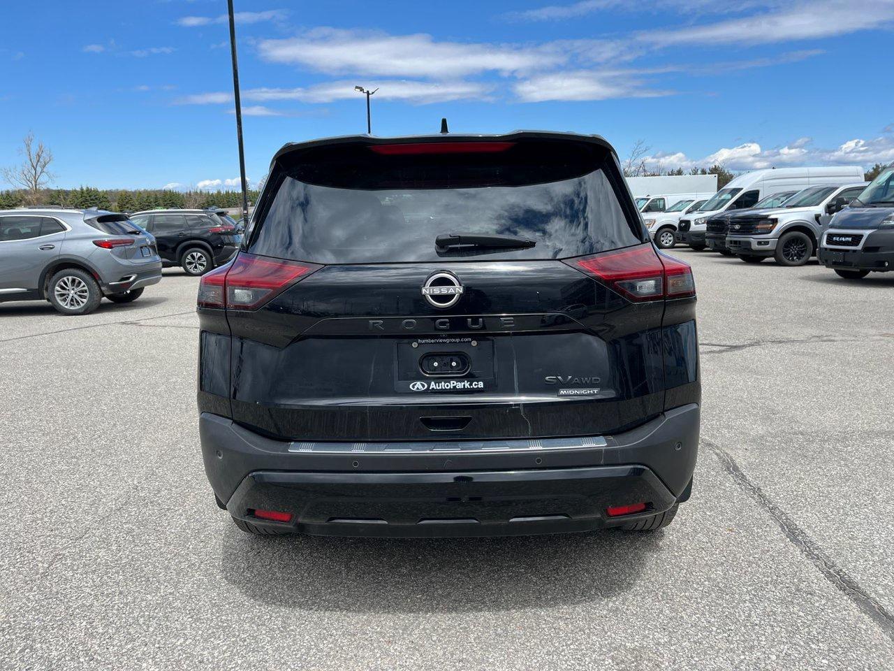 2023 Nissan Rogue AWD SV Midnight Edition Photo
