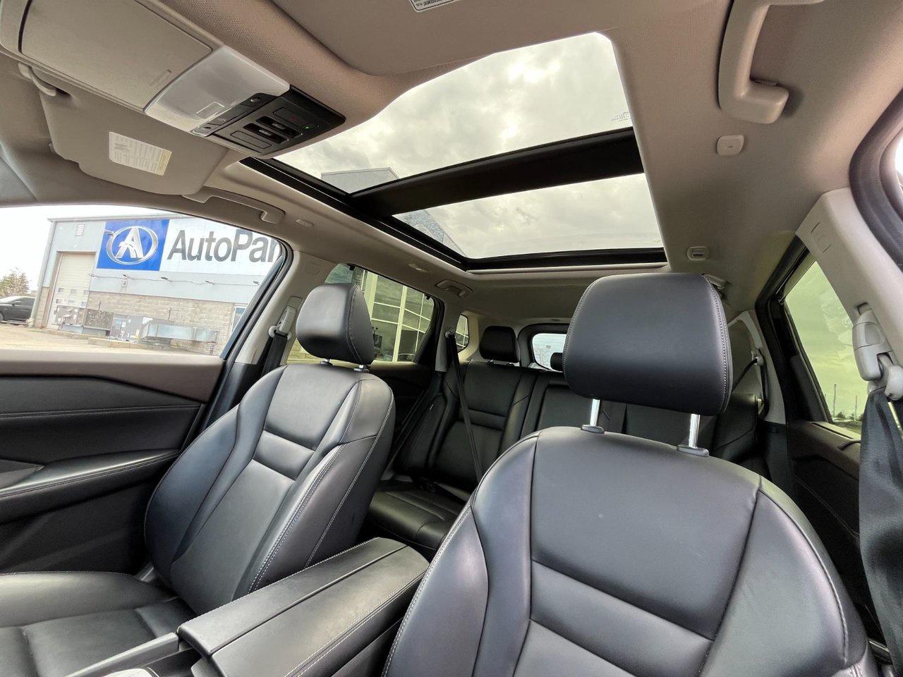 2023 Nissan Rogue AWD SV Midnight Edition Photo