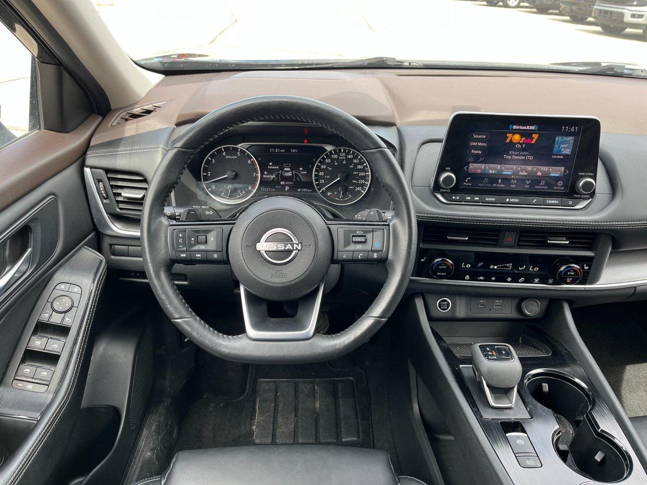 2023 Nissan Rogue AWD SV Midnight Edition Photo