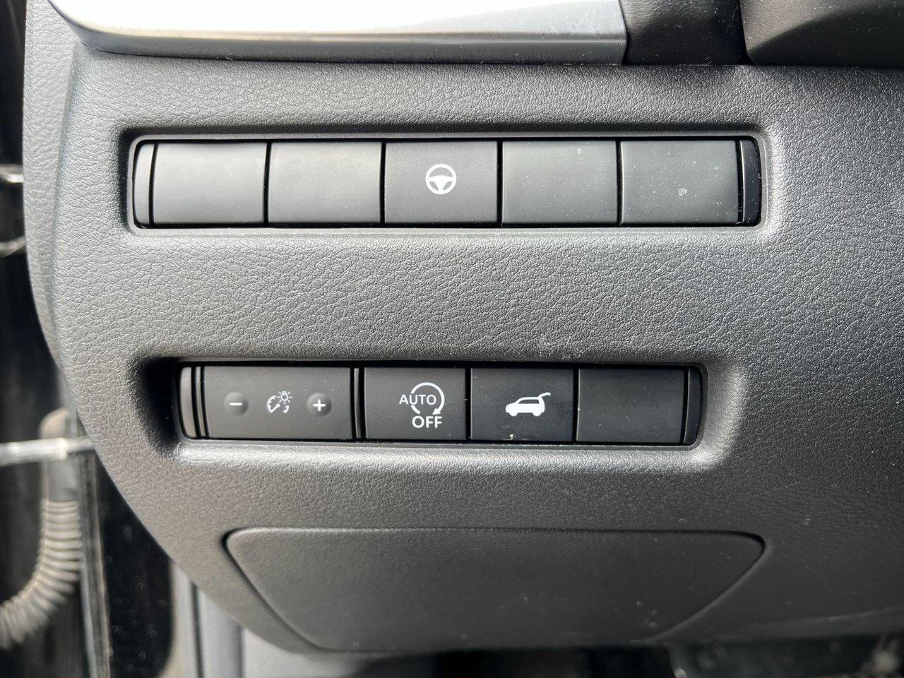 2023 Nissan Rogue AWD SV Midnight Edition Photo