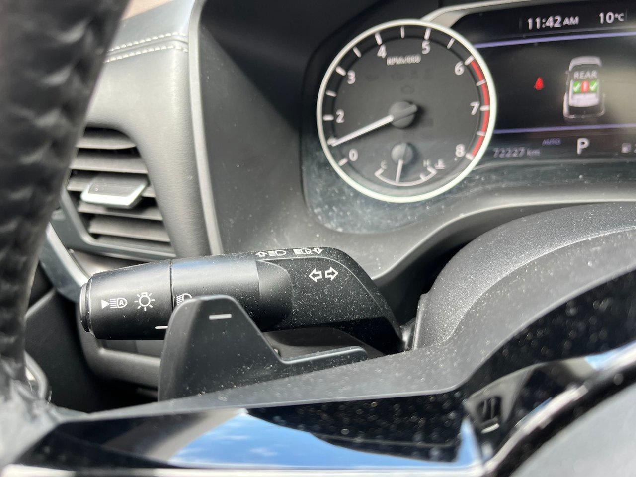 2023 Nissan Rogue AWD SV Midnight Edition Photo