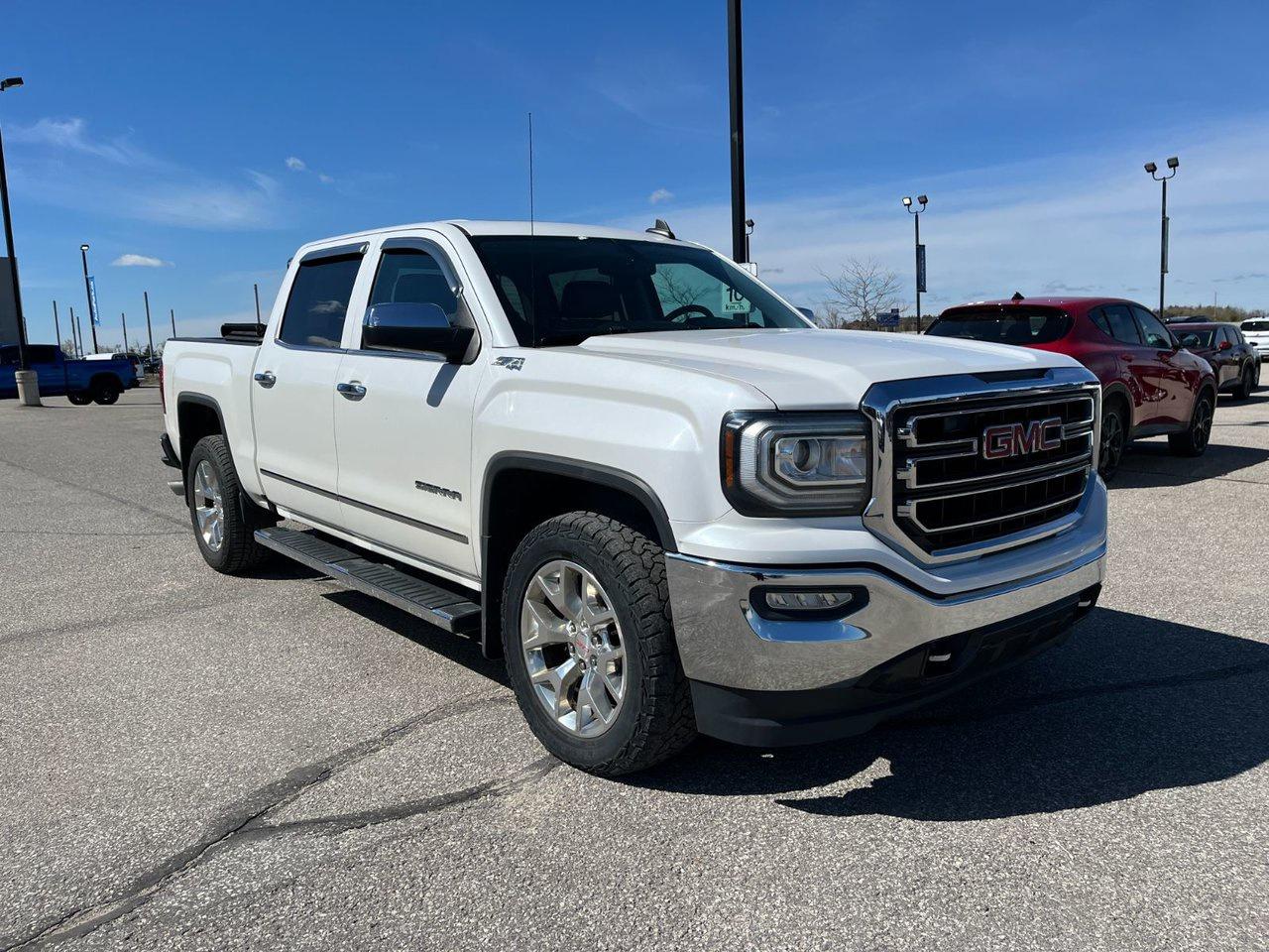 2017 GMC Sierra 1500 4WD Crew Cab 143.5 SLT Photo3