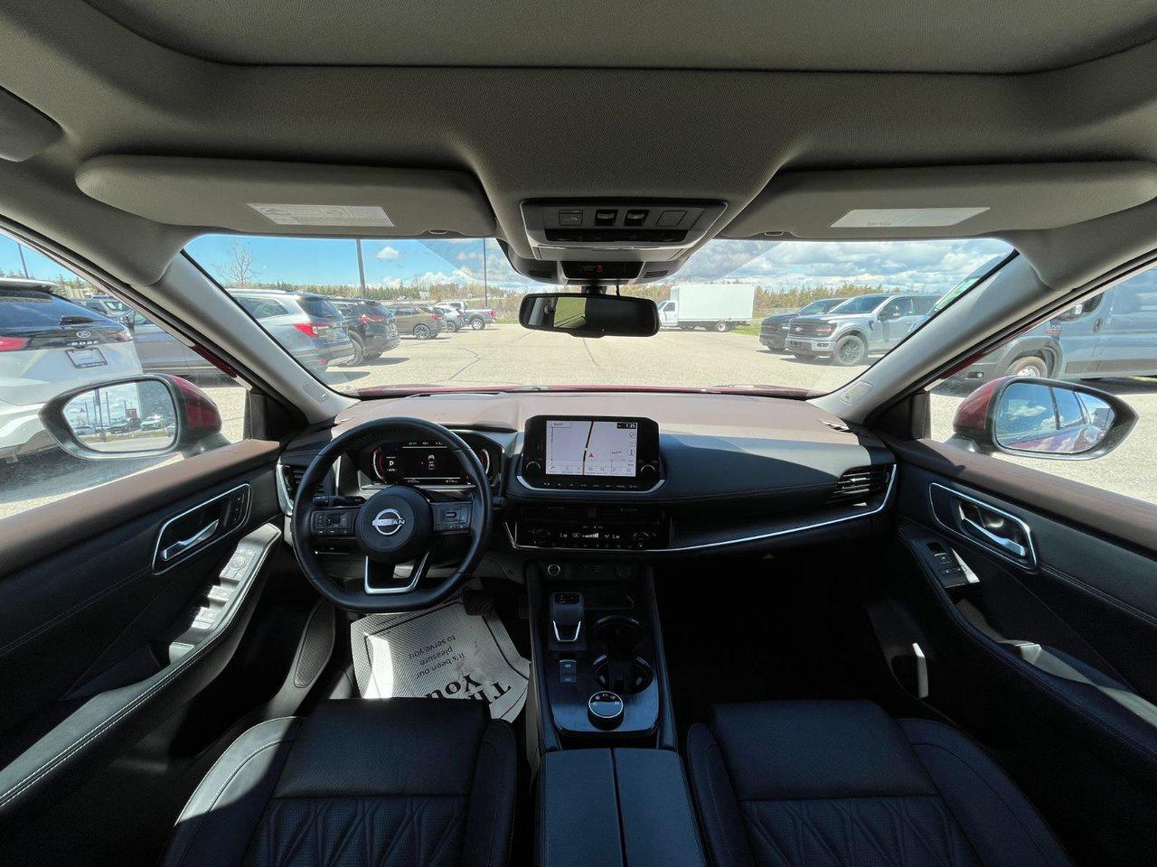 2023 Nissan Rogue AWD Platinum Photo