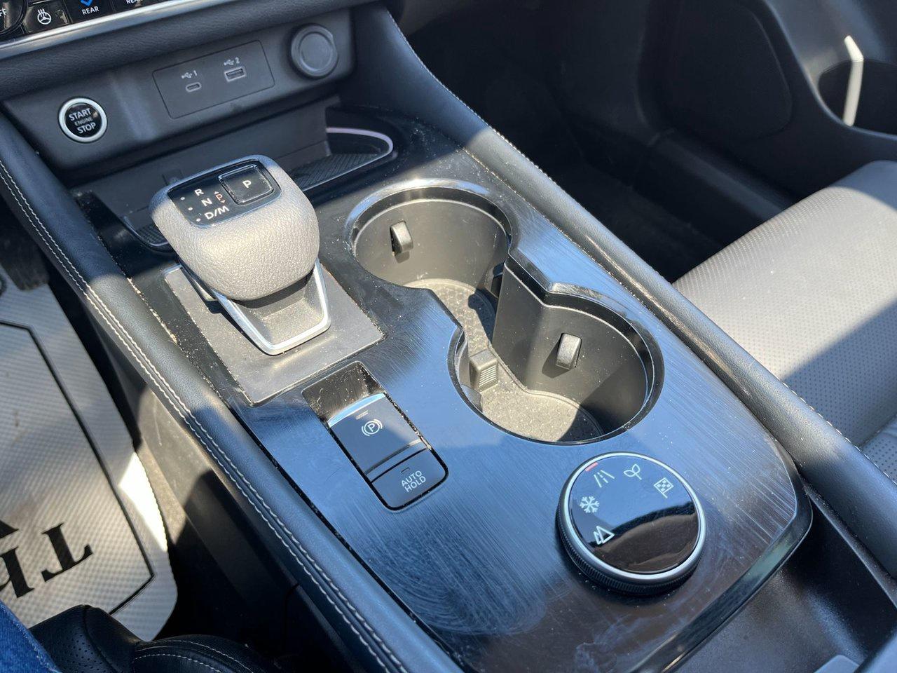 2023 Nissan Rogue AWD Platinum Photo