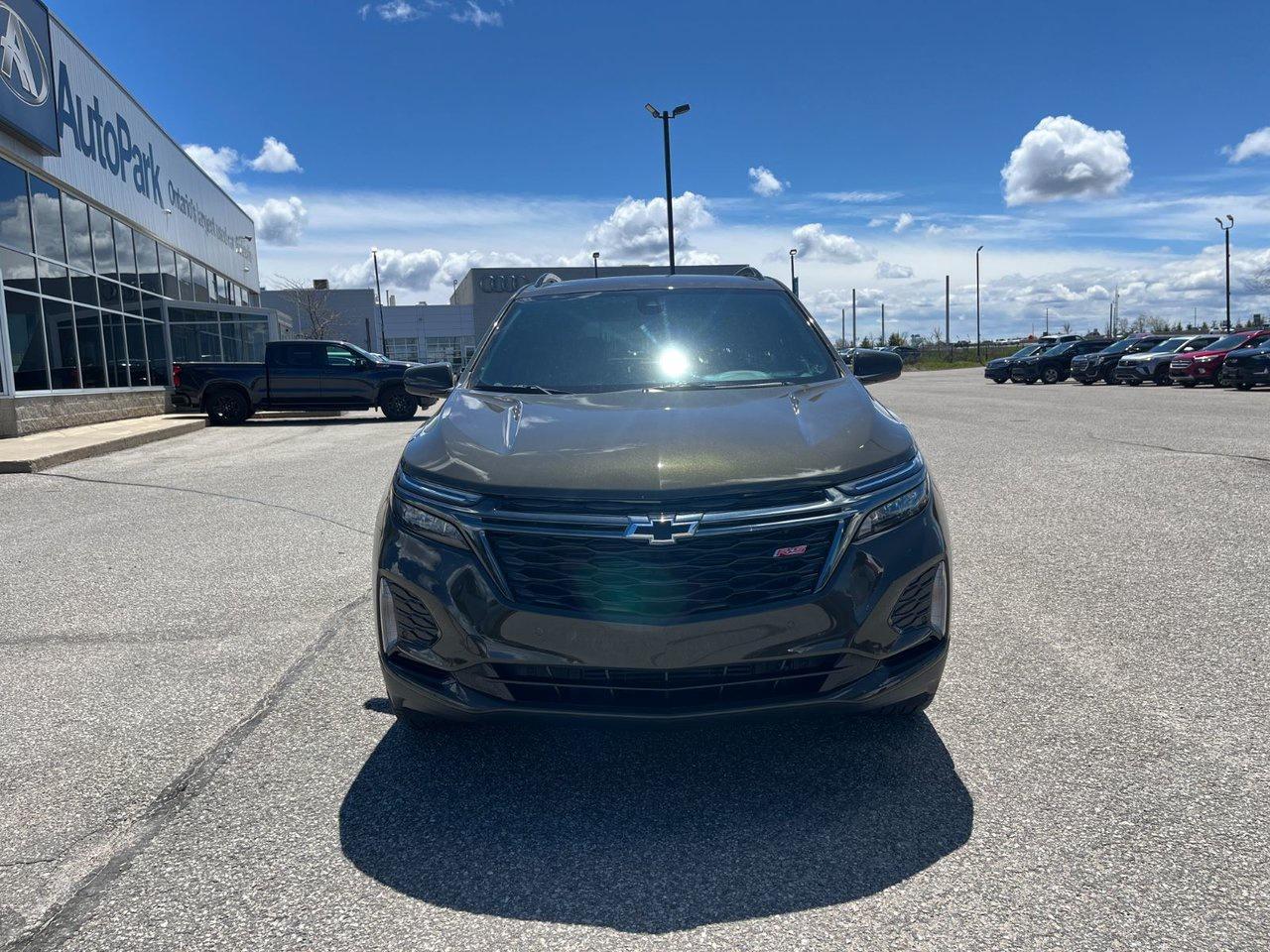 2023 Chevrolet Equinox AWD 4dr RS Photo2