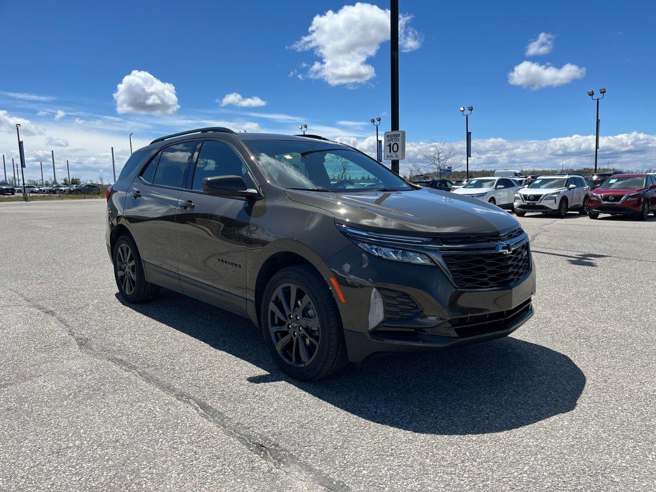 2023 Chevrolet Equinox AWD 4dr RS Photo3