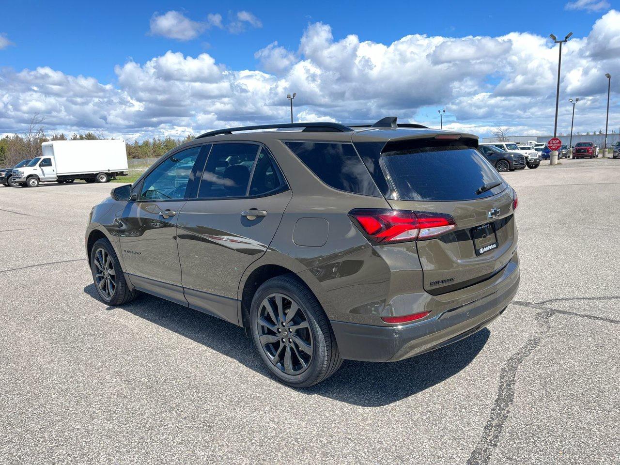 2023 Chevrolet Equinox AWD 4dr RS Photo