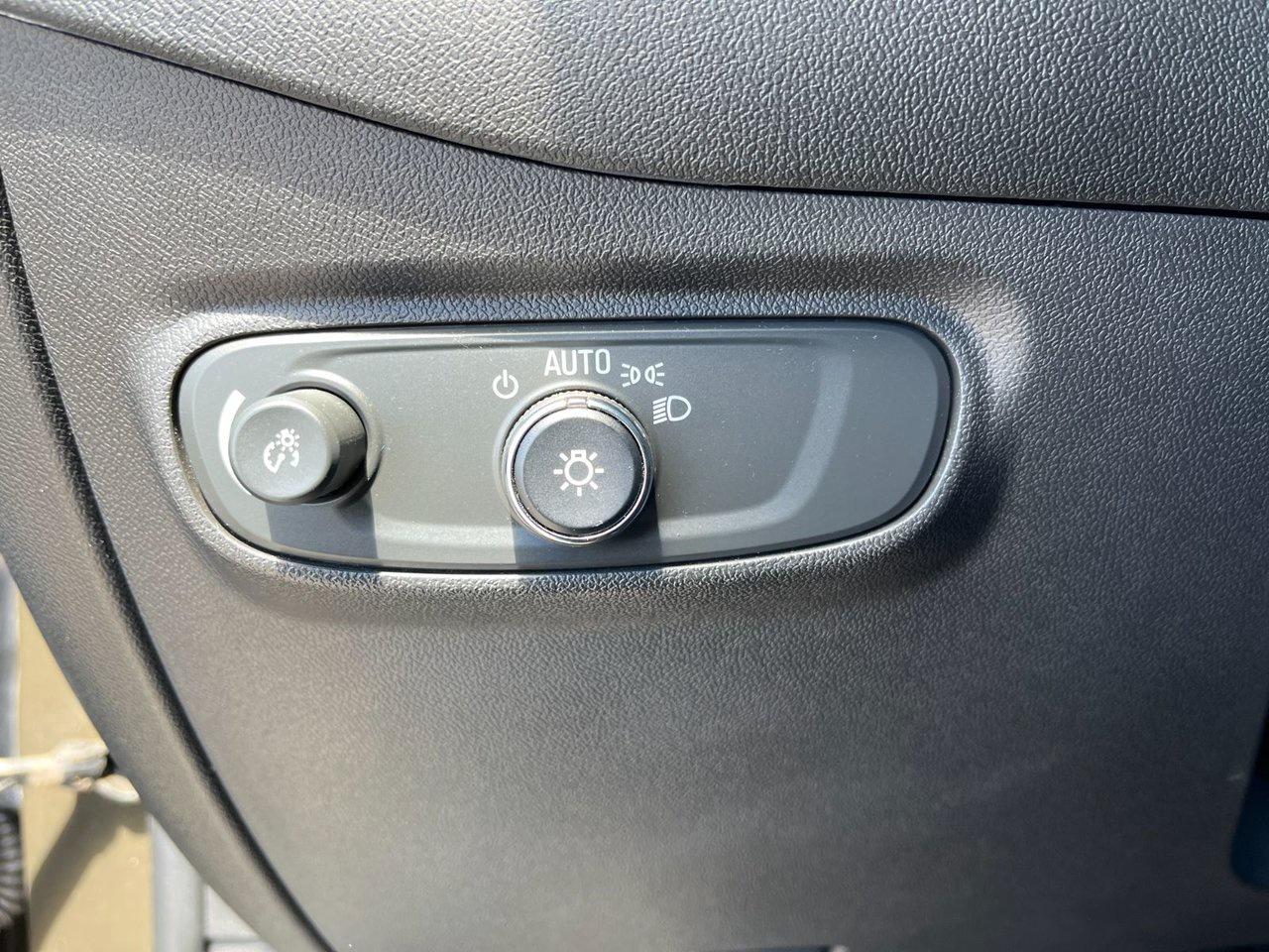 2023 Chevrolet Equinox AWD 4dr RS Photo