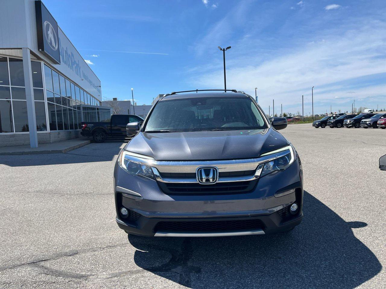 2021 Honda Pilot EX AWD Photo2