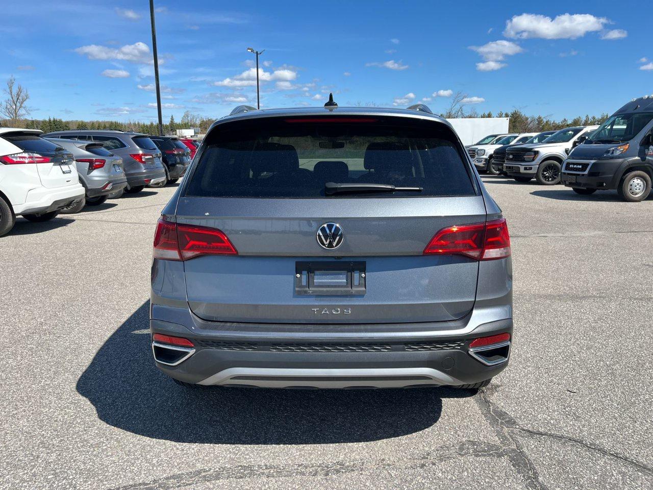 2024 Volkswagen Taos Comfortline FWD Photo