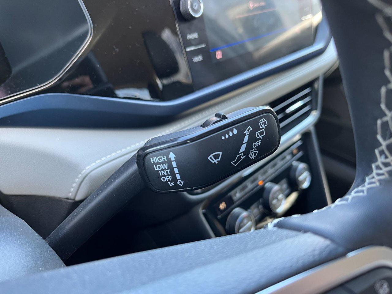 2024 Volkswagen Taos Comfortline FWD Photo