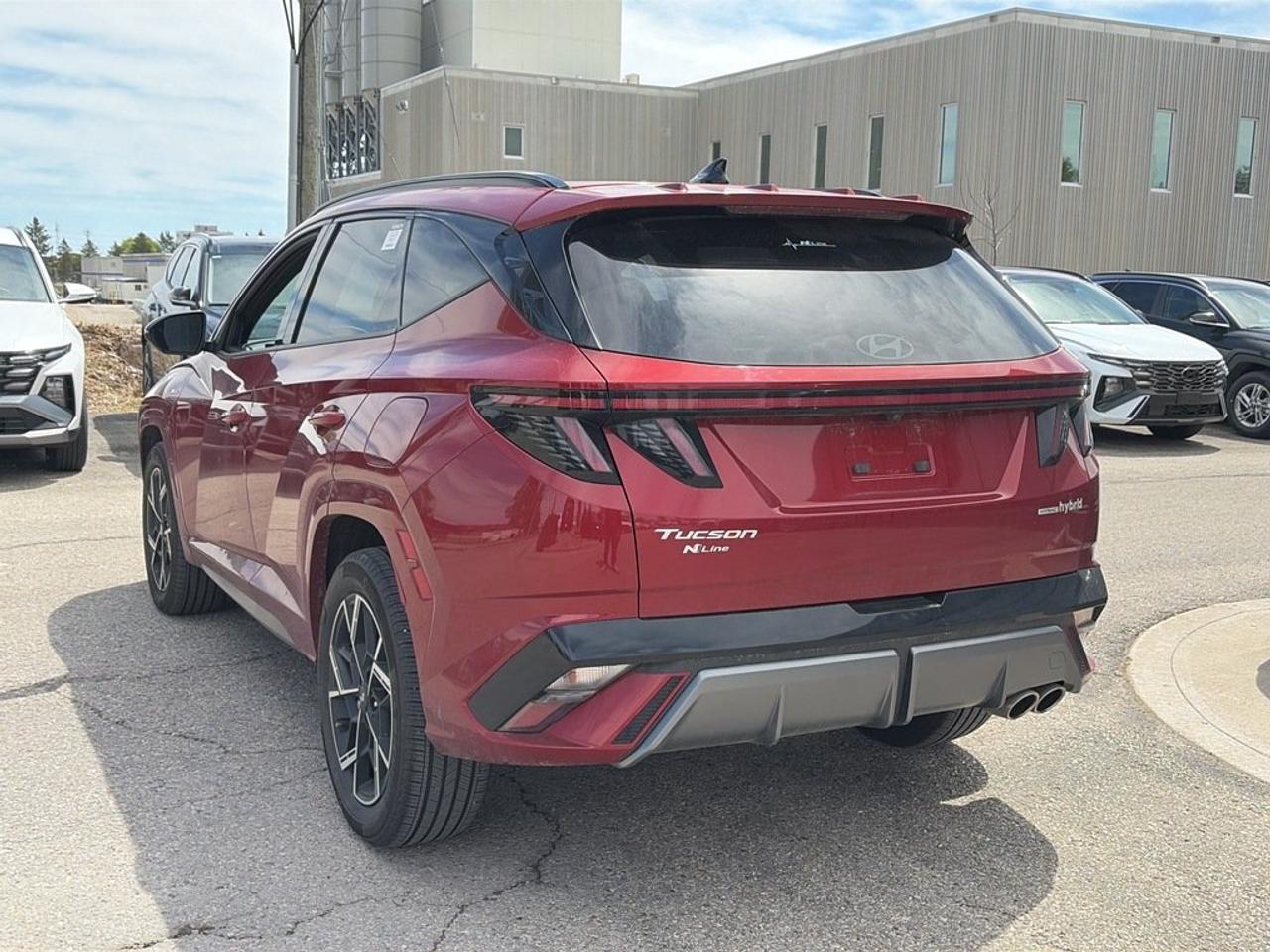 2025 Hyundai Tucson Hybrid N-Line AWD Photo2