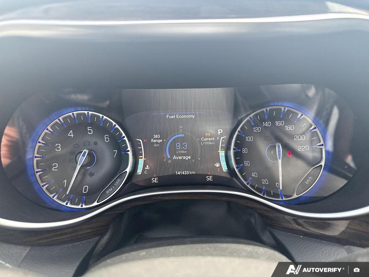 2022 Chrysler Pacifica LIMITED / NO ACCIDENTS / PANO ROOF / LEATHER / NAV Photo