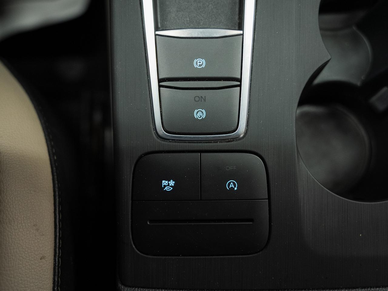2020 Ford Escape SEL AWD | Leather | BSM | 360 Cam | CarPlay