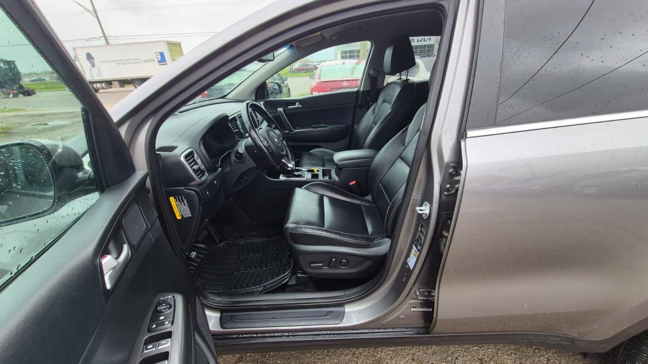 2018 Kia Sportage EX Tech, WELL MAINTAINED, NO ACCIDENT, CERTIFIED Photo