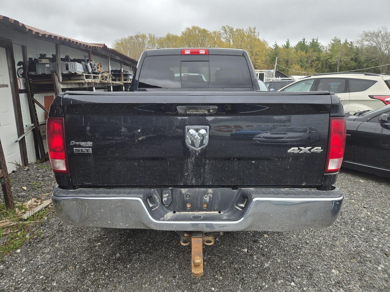 2016 RAM 1500 SLT - Photo #5