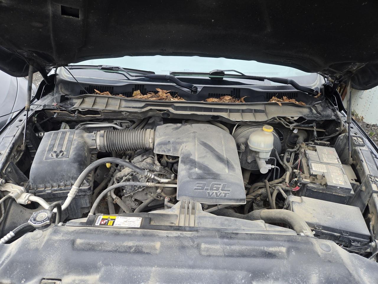 2016 RAM 1500 SLT Photo