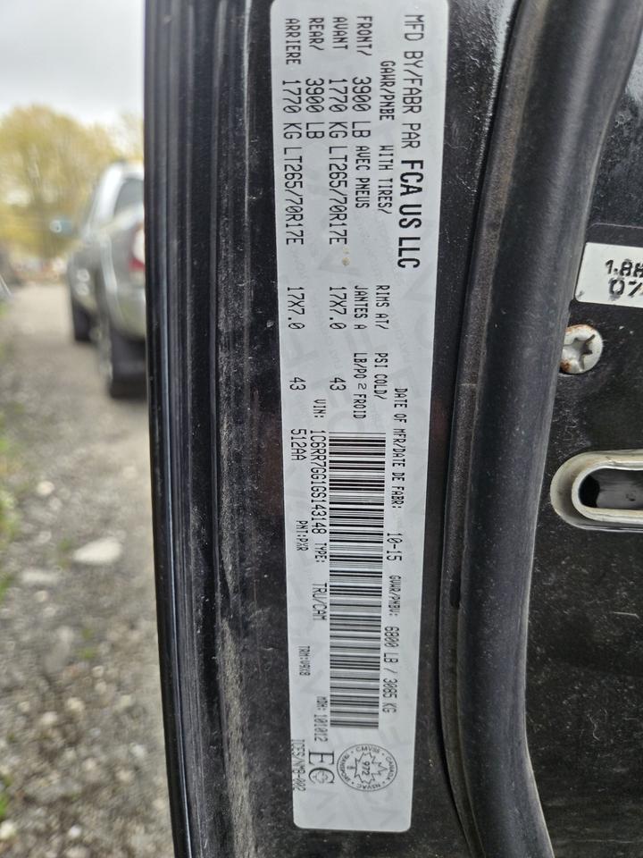 2016 RAM 1500 SLT - Photo #16