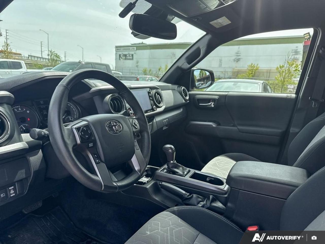 2023 Toyota Tacoma TRD SPORT PKG / NAV / 4X4 / PWR SEAT / HTD SEATS Photo