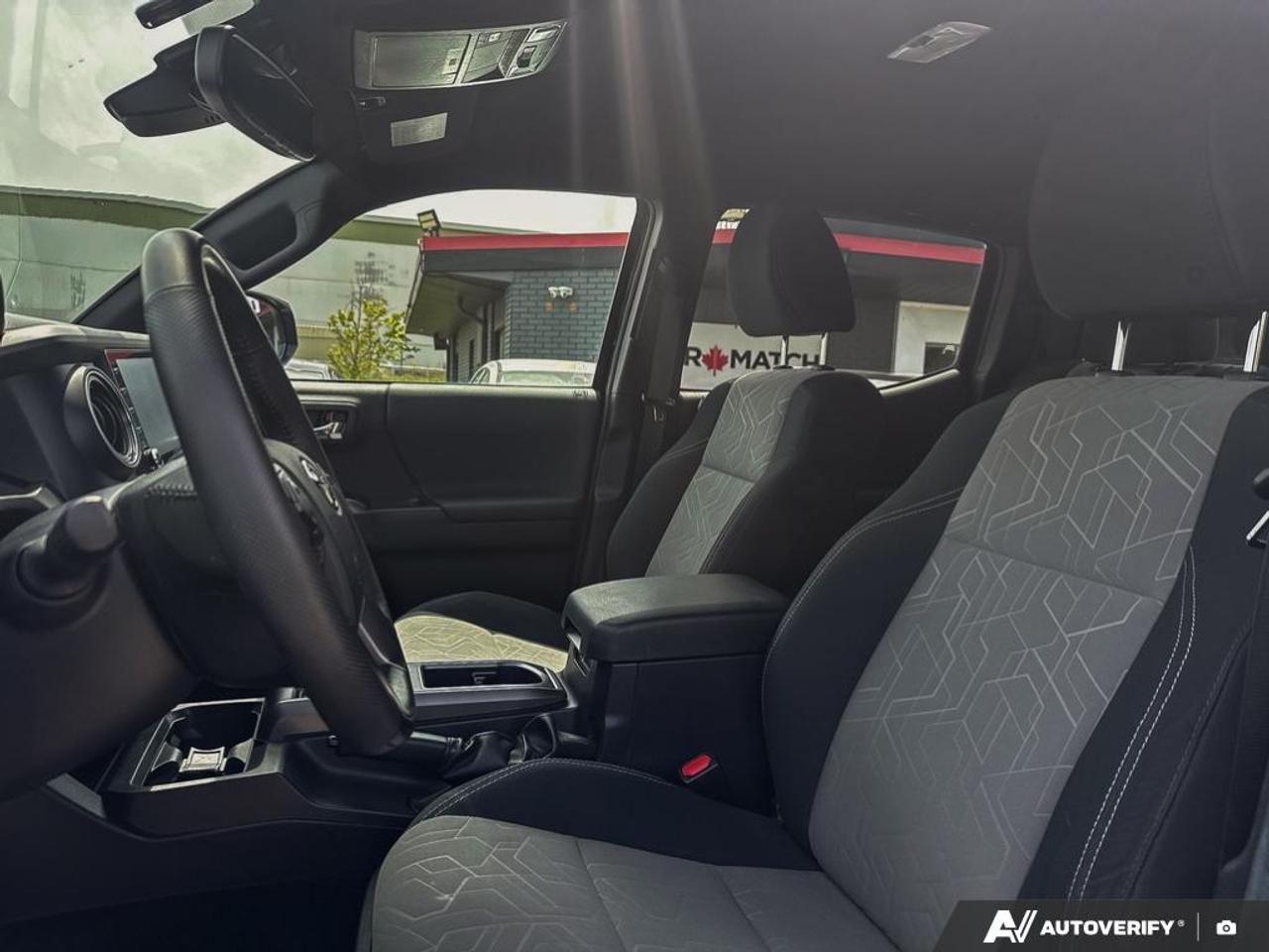 2023 Toyota Tacoma TRD SPORT PKG / NAV / 4X4 / PWR SEAT / HTD SEATS Photo