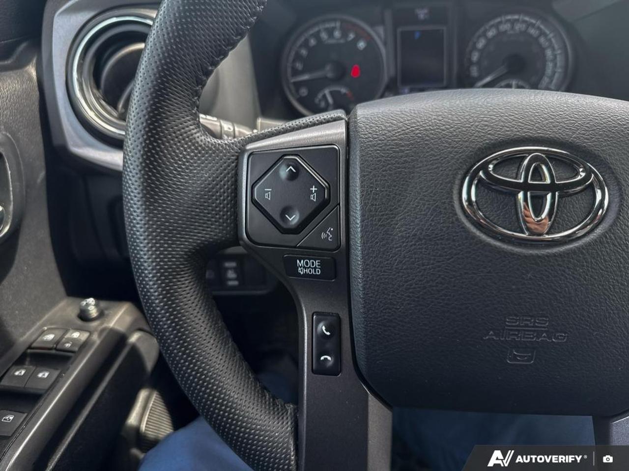 2023 Toyota Tacoma TRD SPORT PKG / NAV / 4X4 / PWR SEAT / HTD SEATS Photo