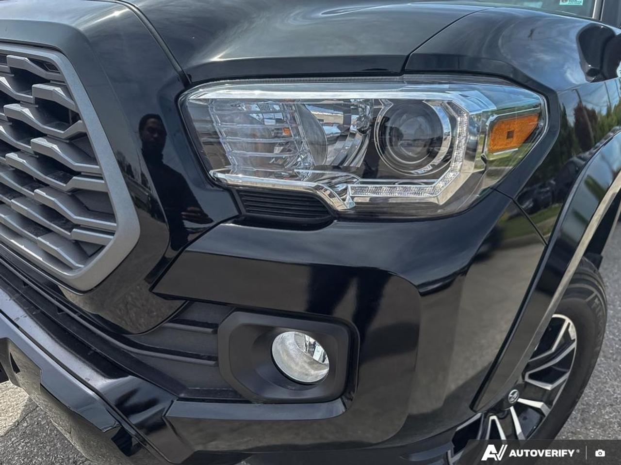 2023 Toyota Tacoma TRD SPORT PKG / NAV / 4X4 / PWR SEAT / HTD SEATS Photo