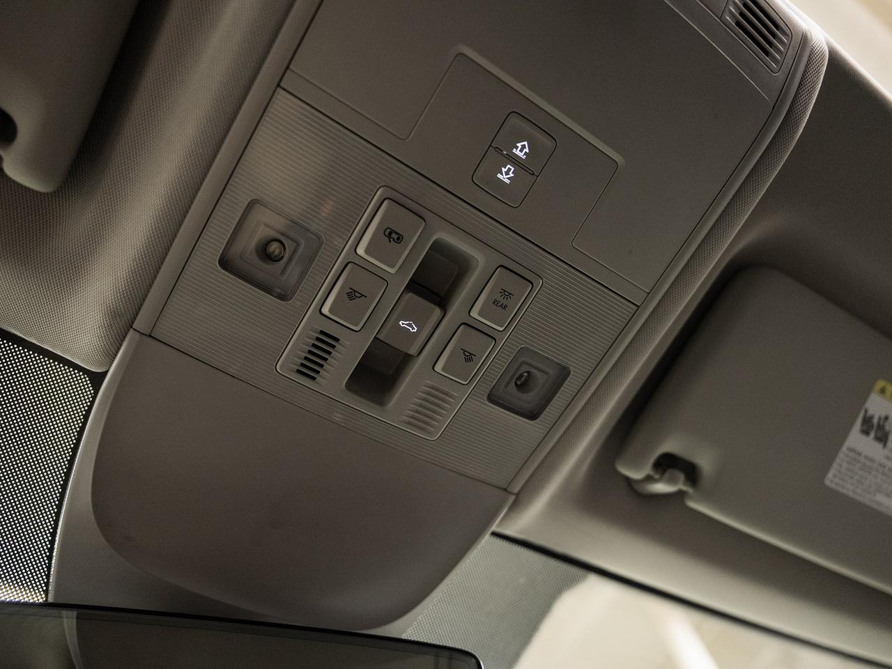 2022 Volkswagen Taos HIGHLINE AWD | Nav | Leather | Panoroof | CarPlay Photo