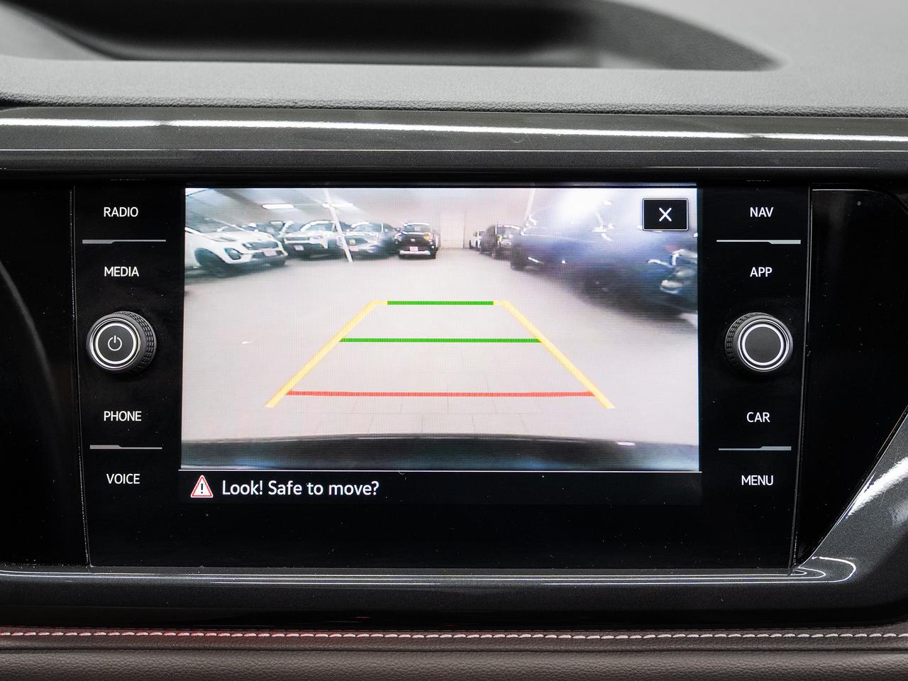 2022 Volkswagen Taos HIGHLINE AWD | Nav | Leather | Panoroof | CarPlay Photo
