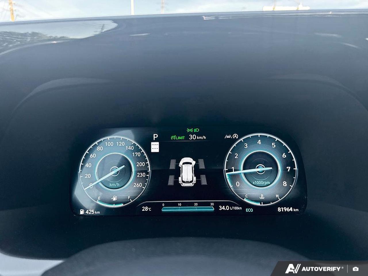 2024 Hyundai PALISADE URBAN / NO ACCIDENTS / LEATHER / NAV / ROOF / AWD Photo