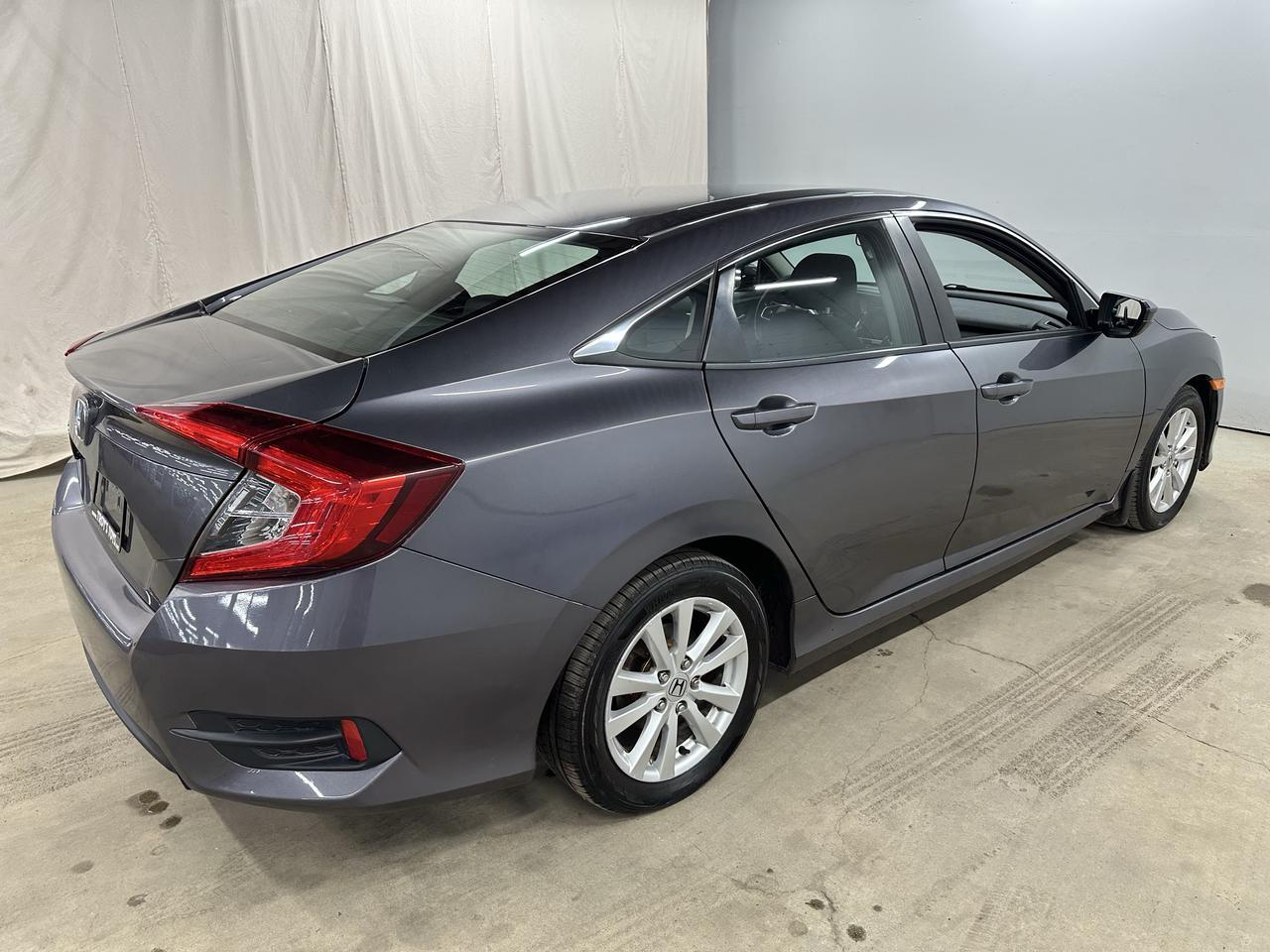 2017 Honda Civic LX Photo
