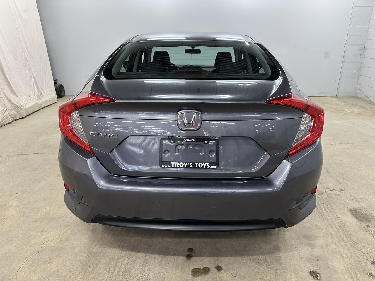 2017 Honda Civic LX Photo4