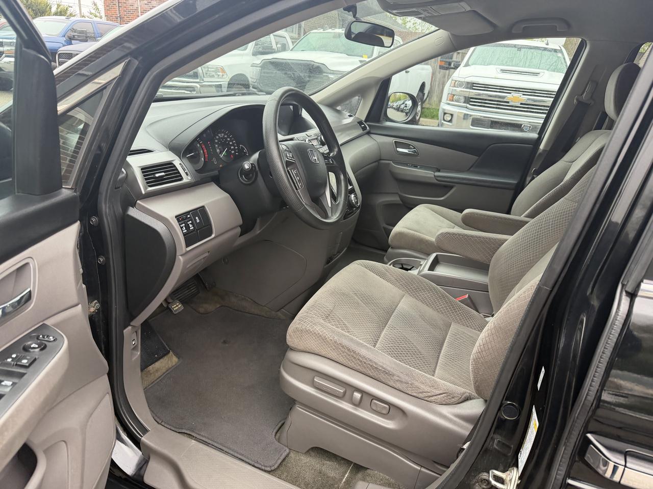 2015 Honda Odyssey EX  Very Well Maintained | Drives Great Photo